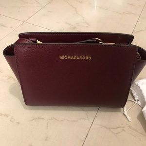 Michael Kors Selma Medium Maroon